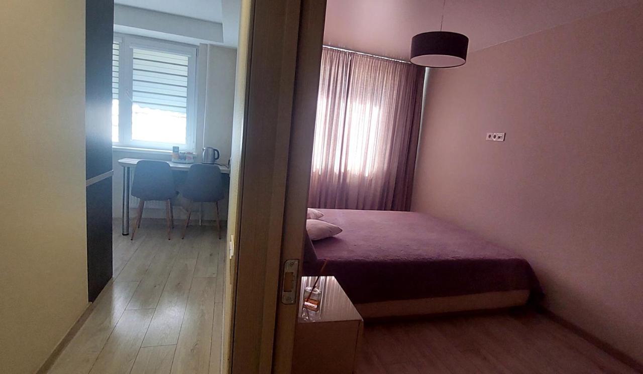 Apartment Next To Cathedral Of Saints Peter & Paul Siauliai  Exterior photo
